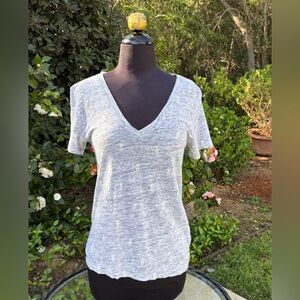 Rails "Cara" v-neck  pineapple print t-shirt - size S